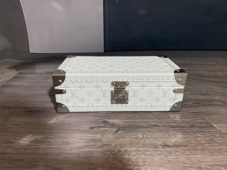 Draw-bar box Draw-bar box