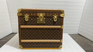 Draw-bar box Draw-bar box