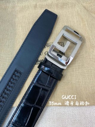 Gucci belts Gucci belts