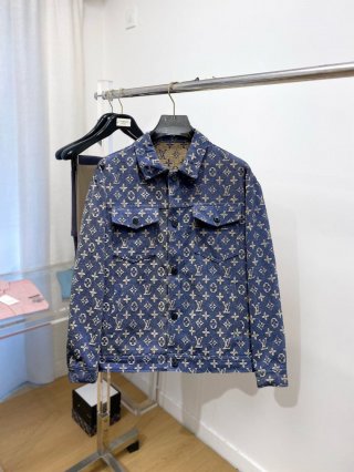 Coats & Jackets Coats & Jackets