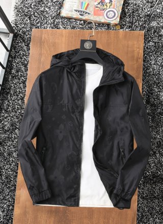 Hoodies & Sweatshirts Hoodies & Sweatshirts