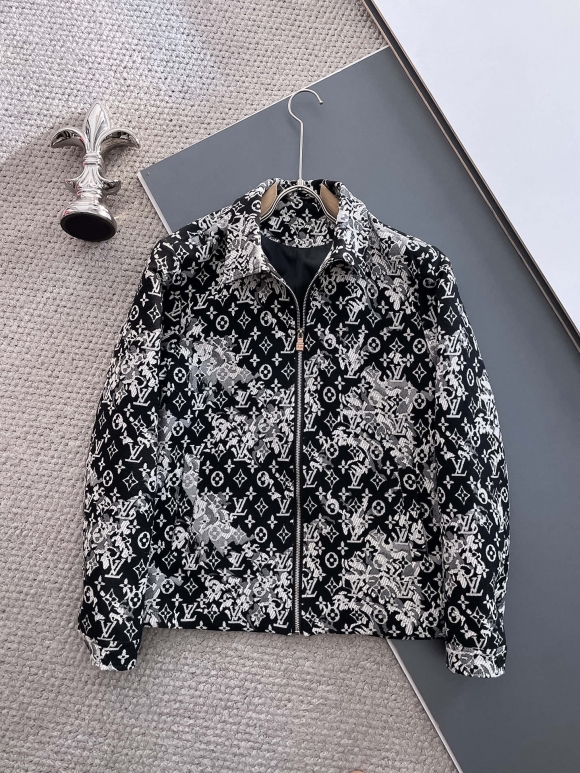 Hoodies & Sweatshirts Hoodies & Sweatshirts