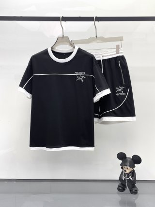 Leisure suit Leisure suit