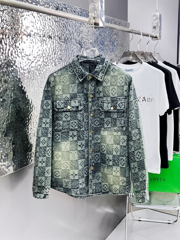 Coats & Jackets Coats & Jackets