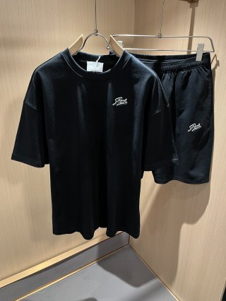 Leisure suit Leisure suit