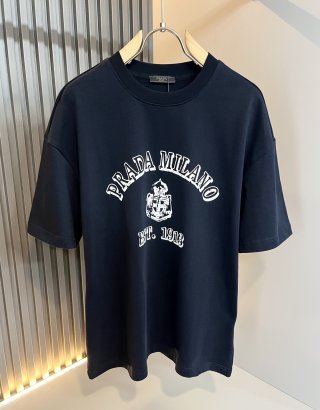 Leisure suit Leisure suit