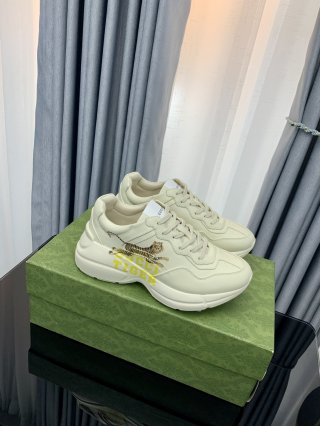 Womens shoes collection