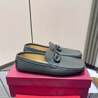 FerragamoSHOES