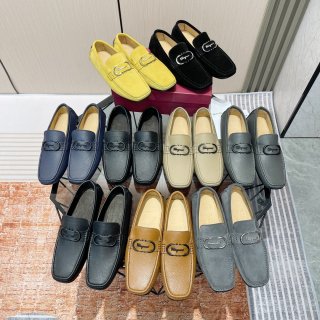 FerragamoSHOES