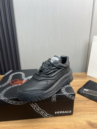 VersaceSHOES