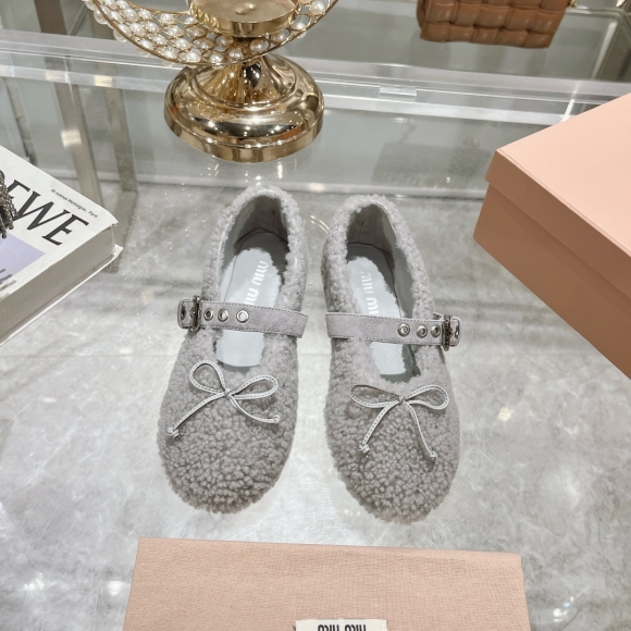 Womens shoes collection Womens shoes collection