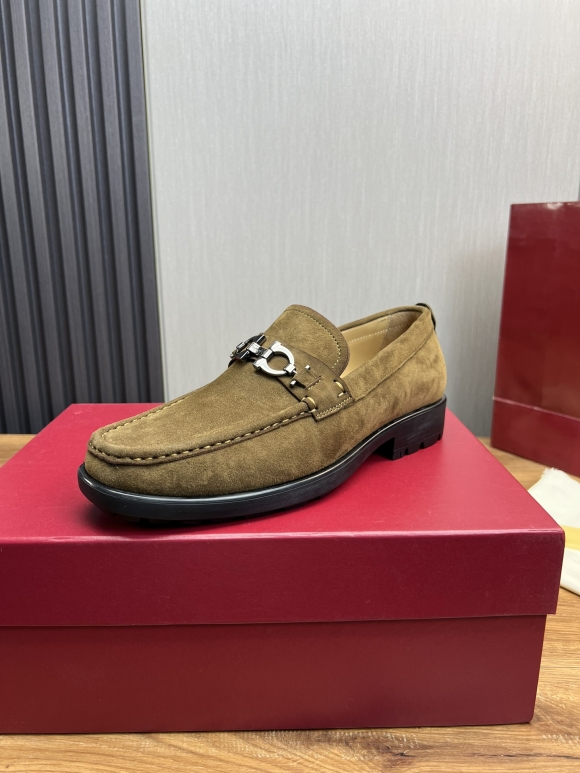 FerragamoSHOES