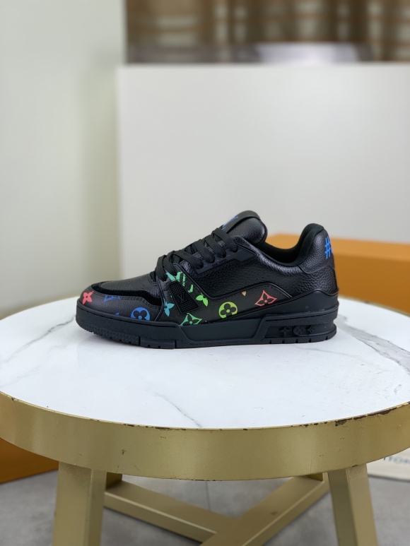 LVShoes