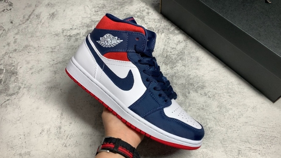 AirJordan1MidSHOES