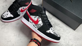 AirJordan1MidSHOES
