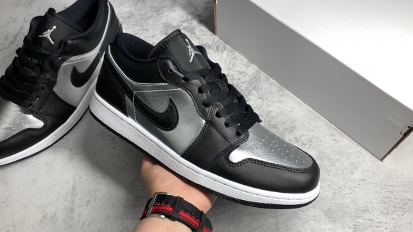 AirJordan1LowSHOES