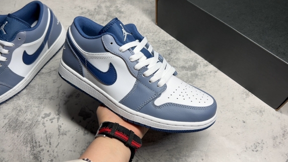 AirJordan1LowSHOES
