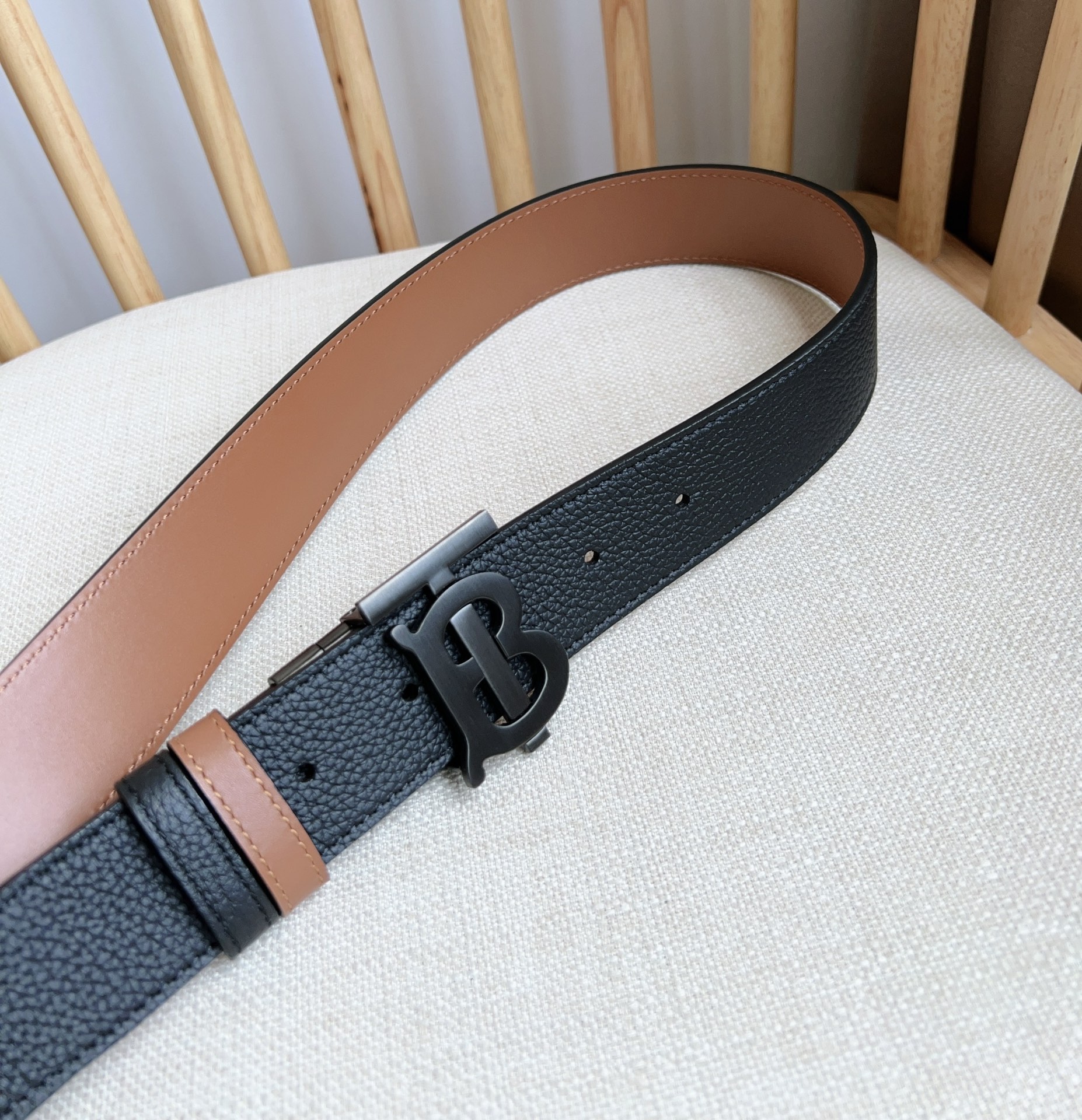 Burberry-Belts