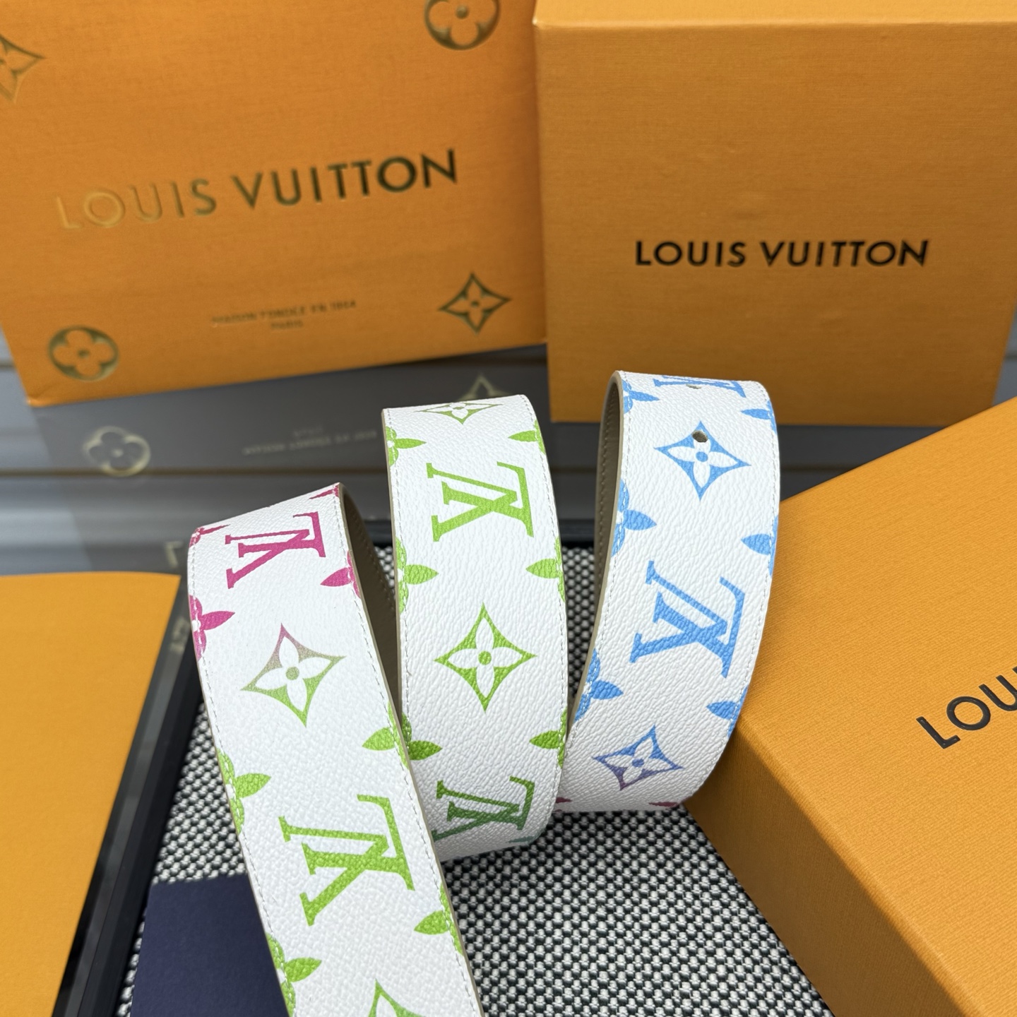 LV-Belts