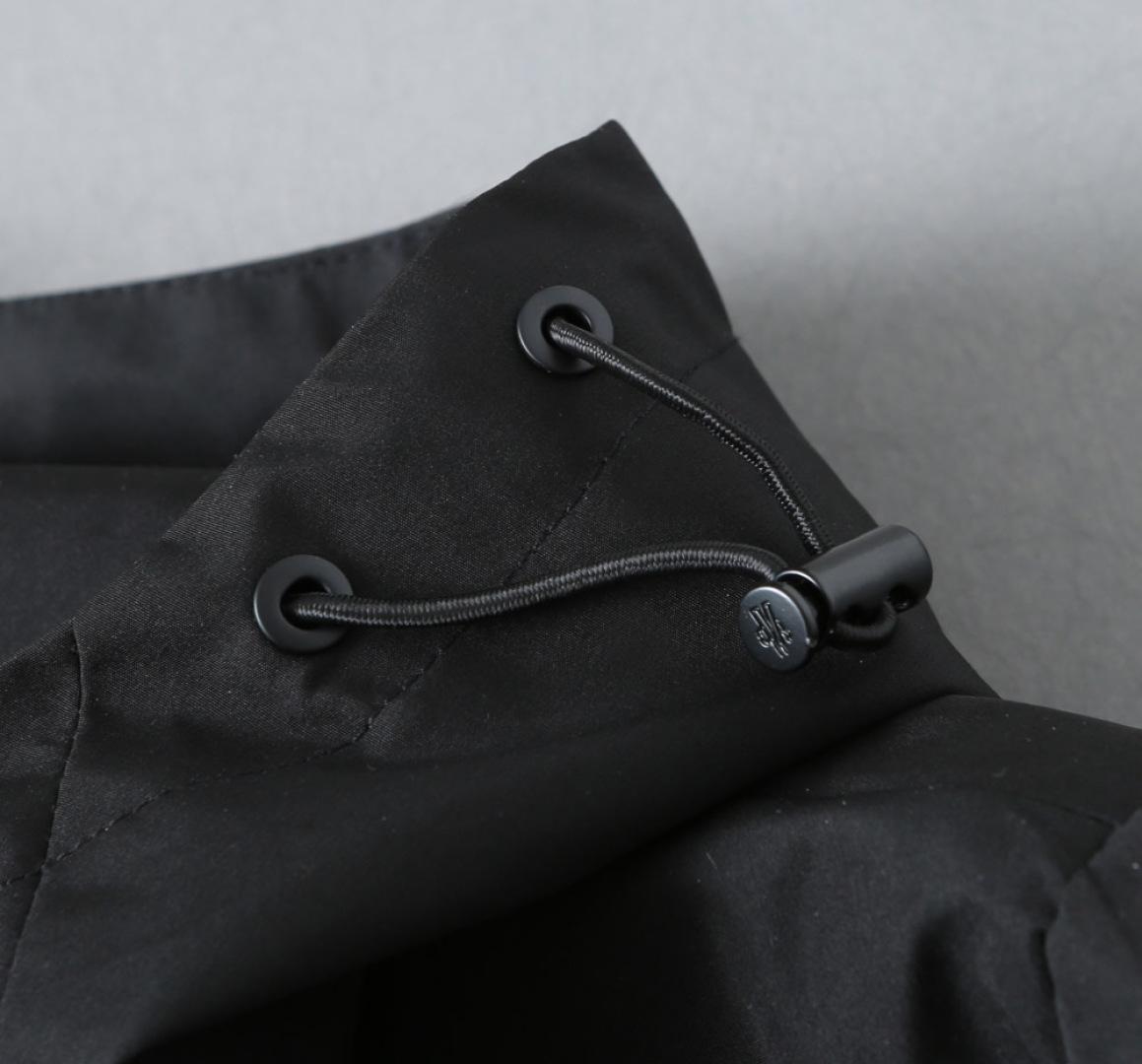 Hoodies & Sweatshirts