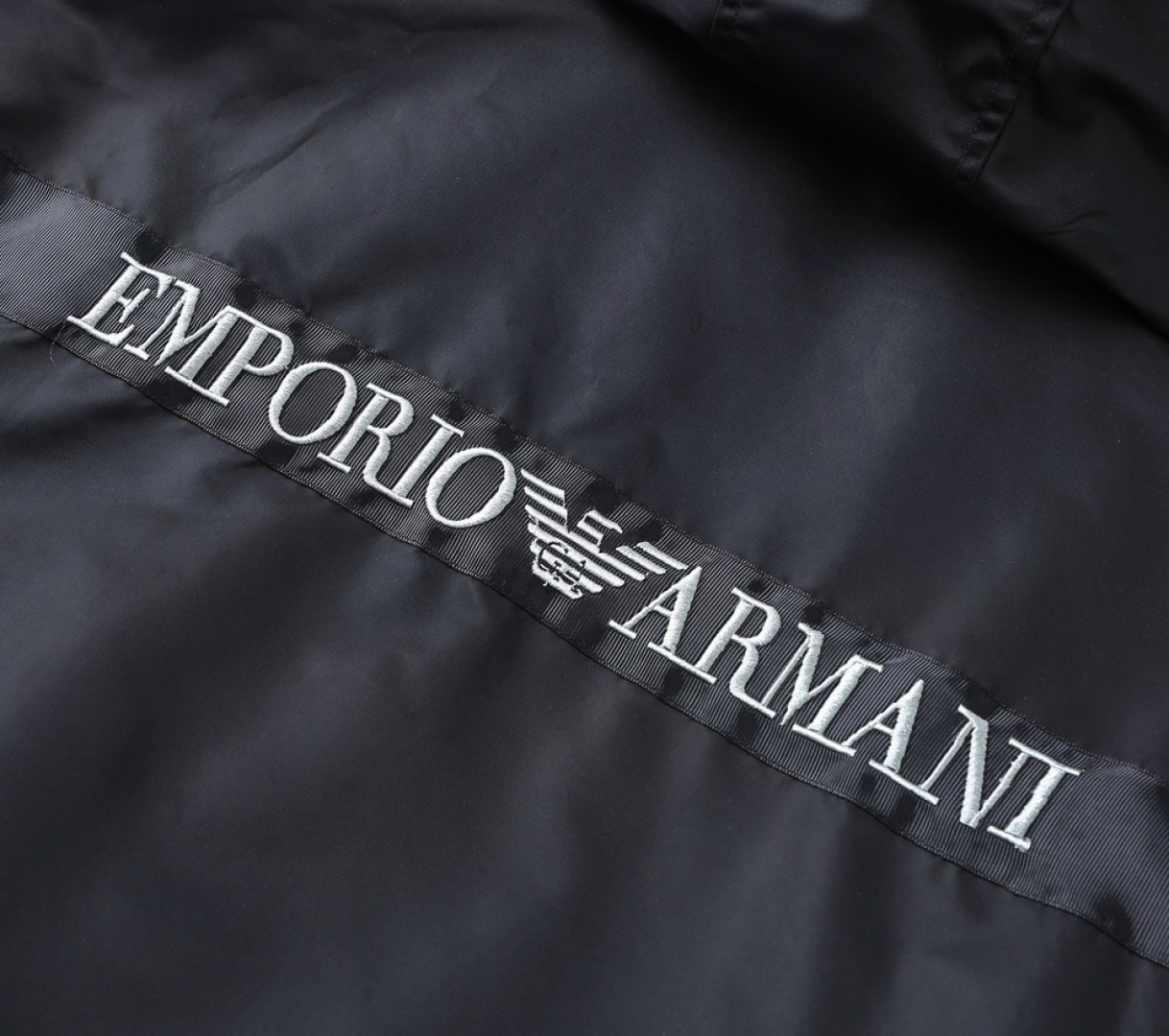 Hoodies & Sweatshirts