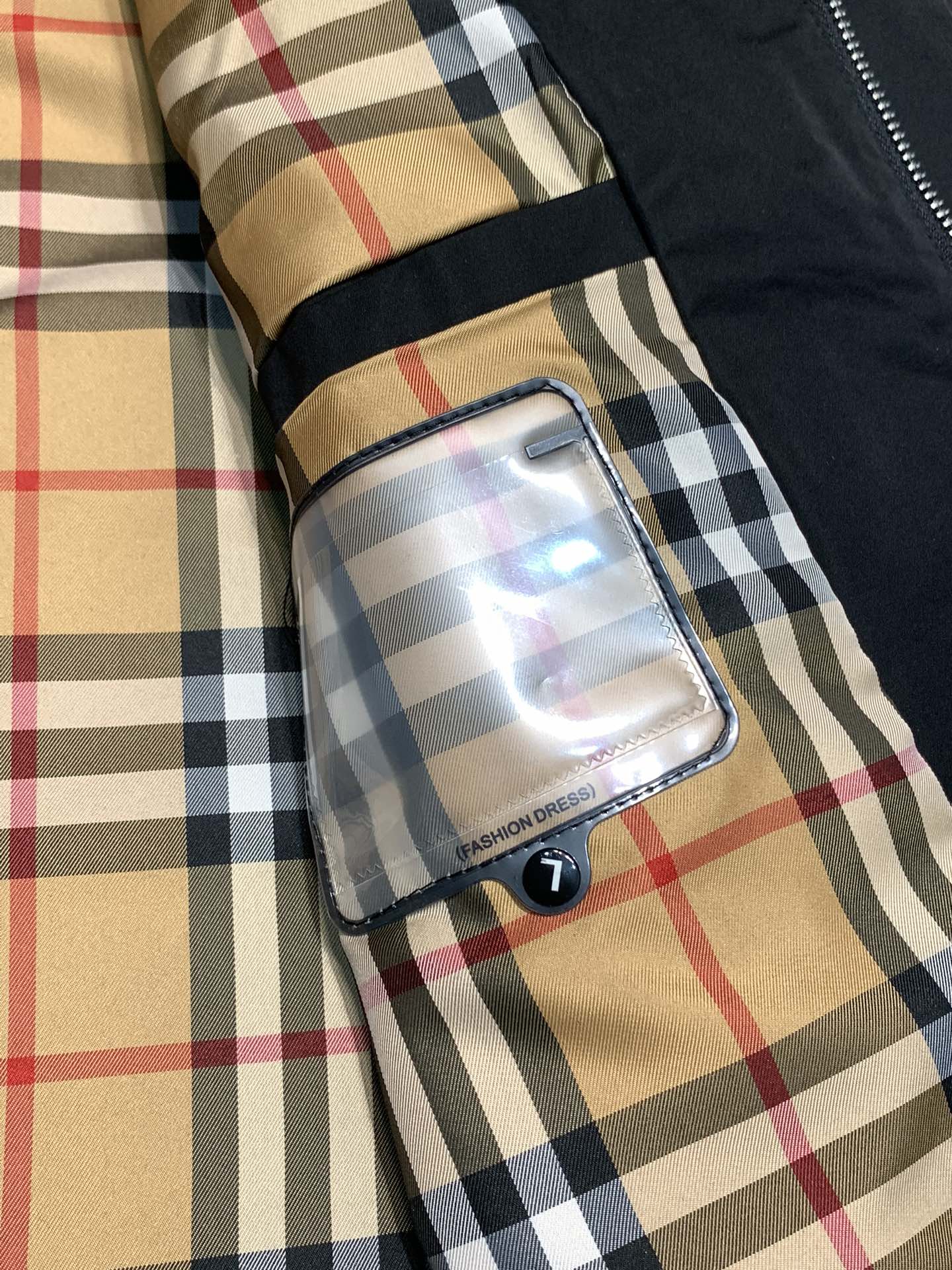 Hoodies & Sweatshirts