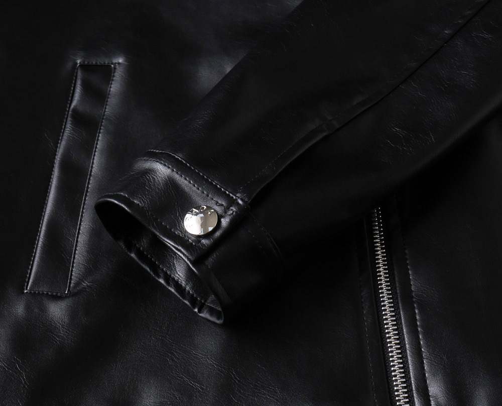 Hoodies & Sweatshirts