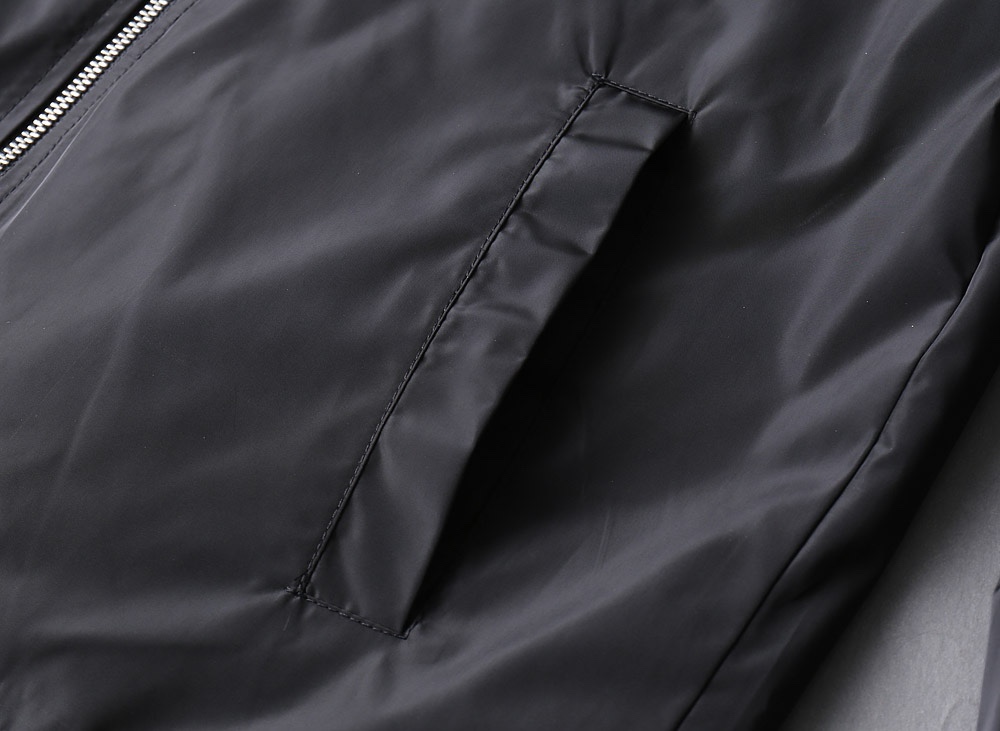 Hoodies & Sweatshirts