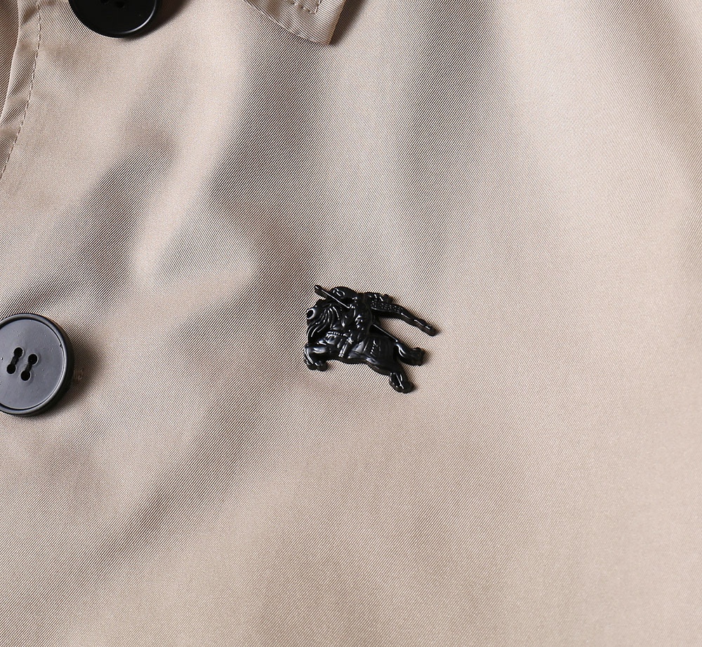 Hoodies & Sweatshirts