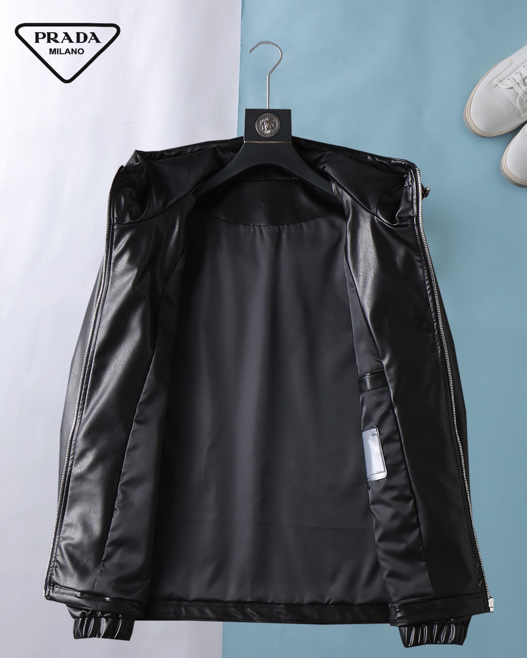 Hoodies & Sweatshirts