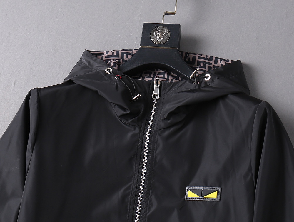 Hoodies & Sweatshirts