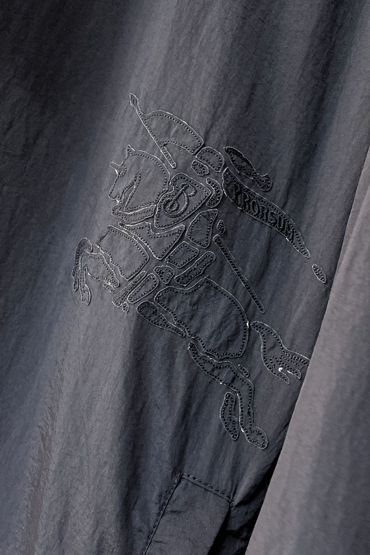 Hoodies & Sweatshirts