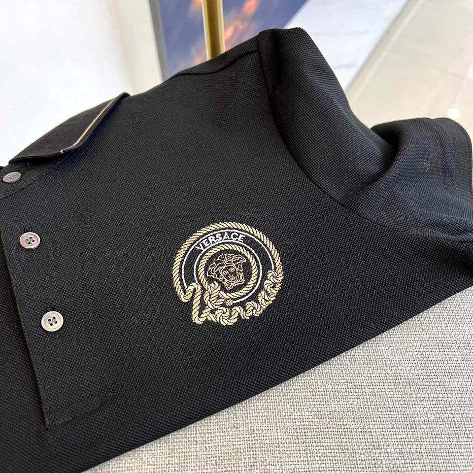 Polos