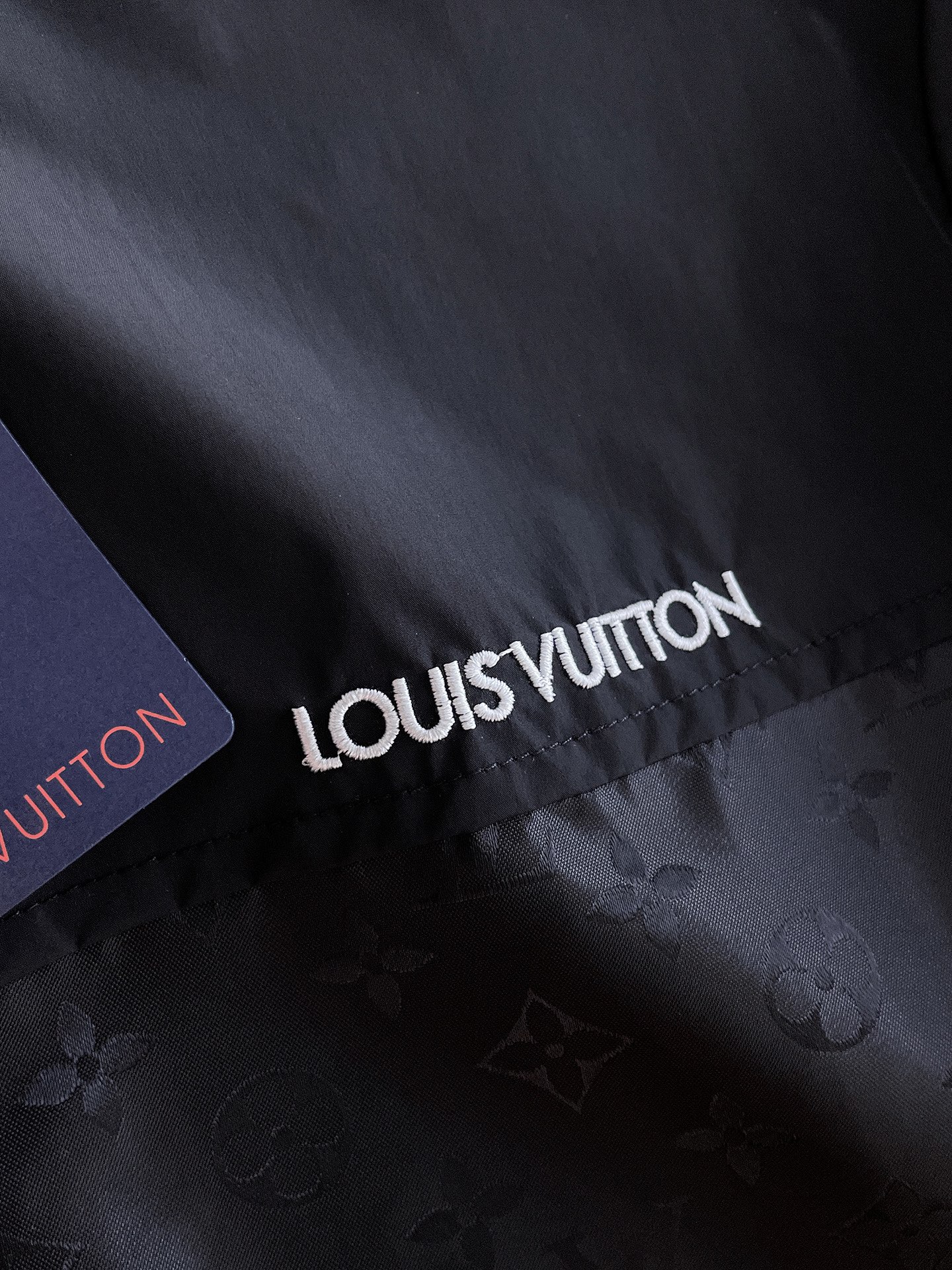 Hoodies & Sweatshirts