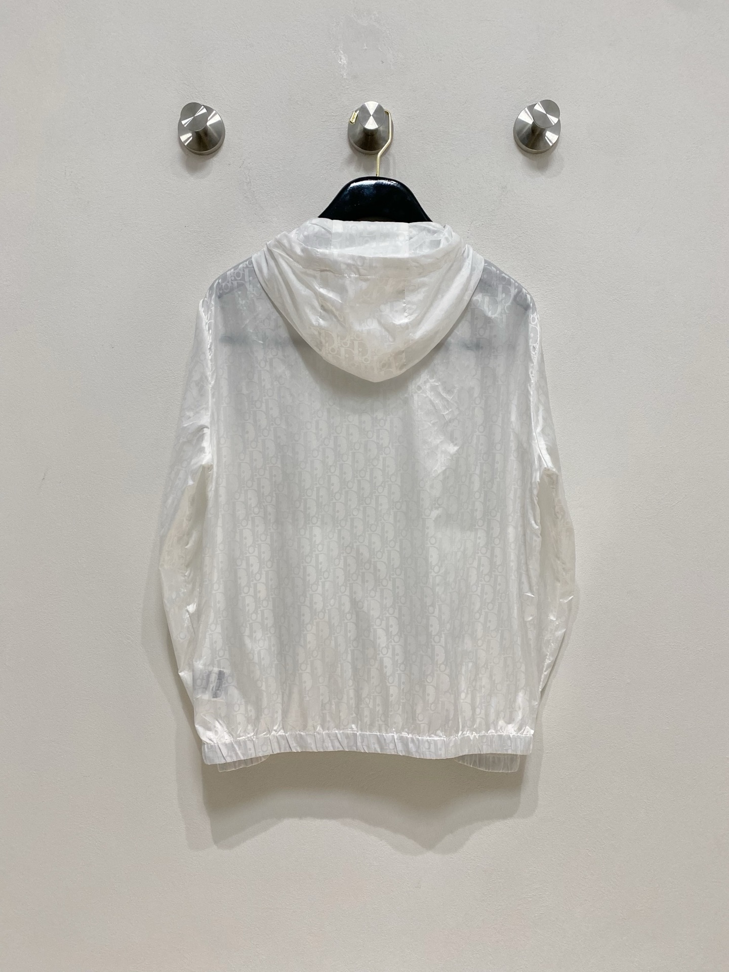 Hoodies & Sweatshirts