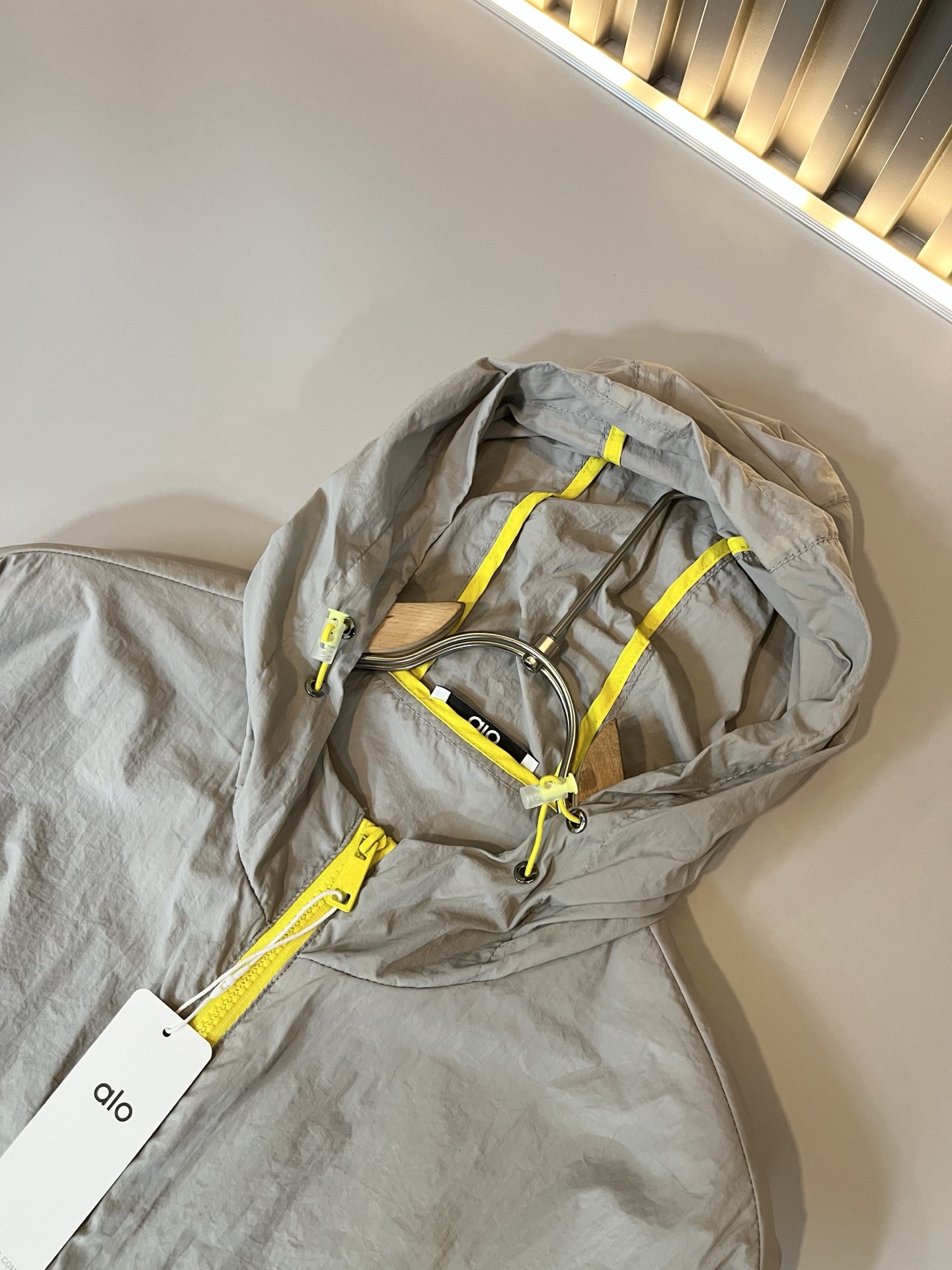 Hoodies & Sweatshirts