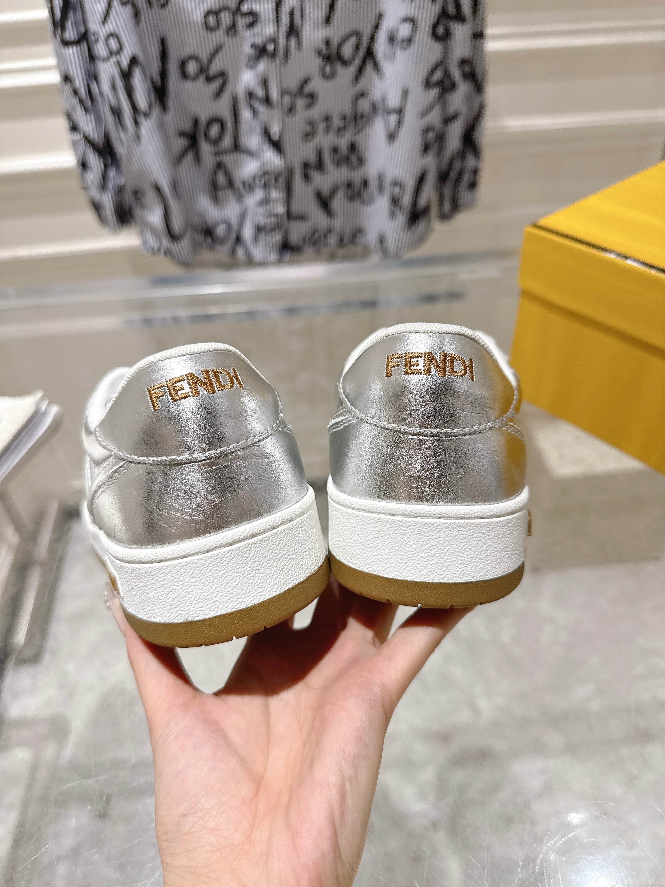FendiSHOES