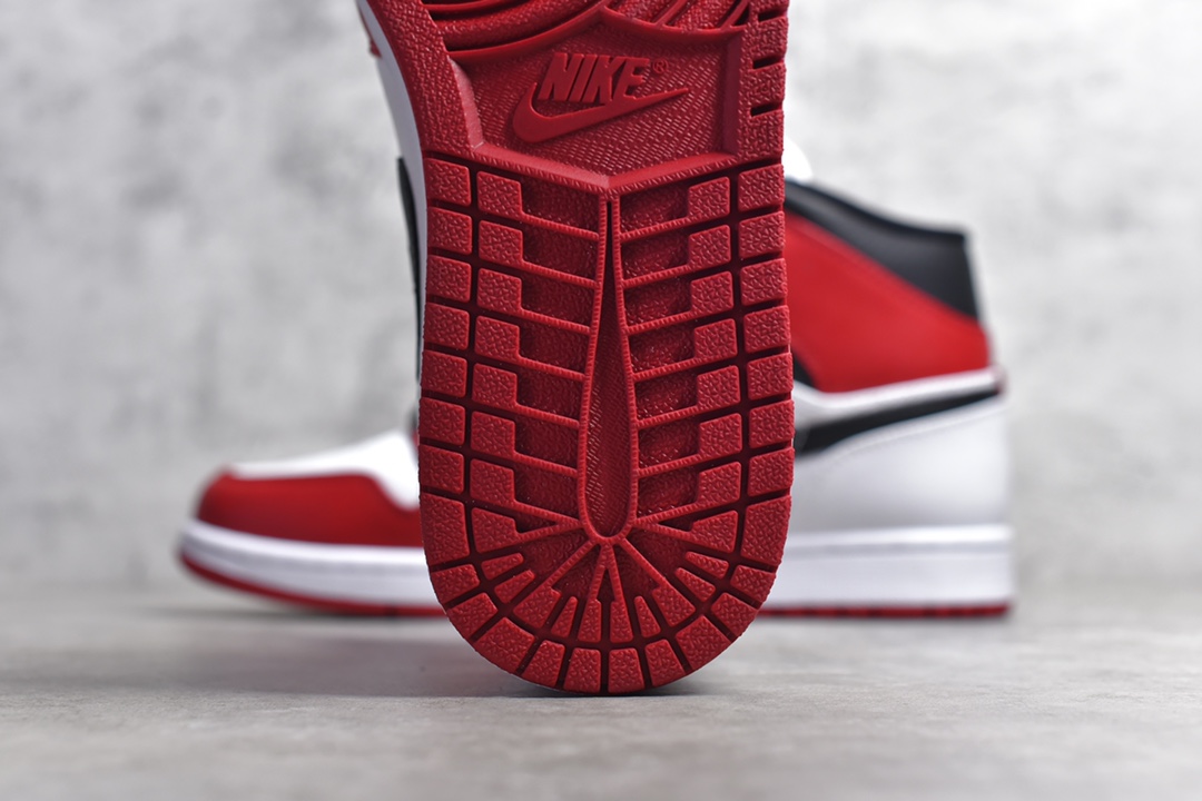 AirJordan1MidSHOES
