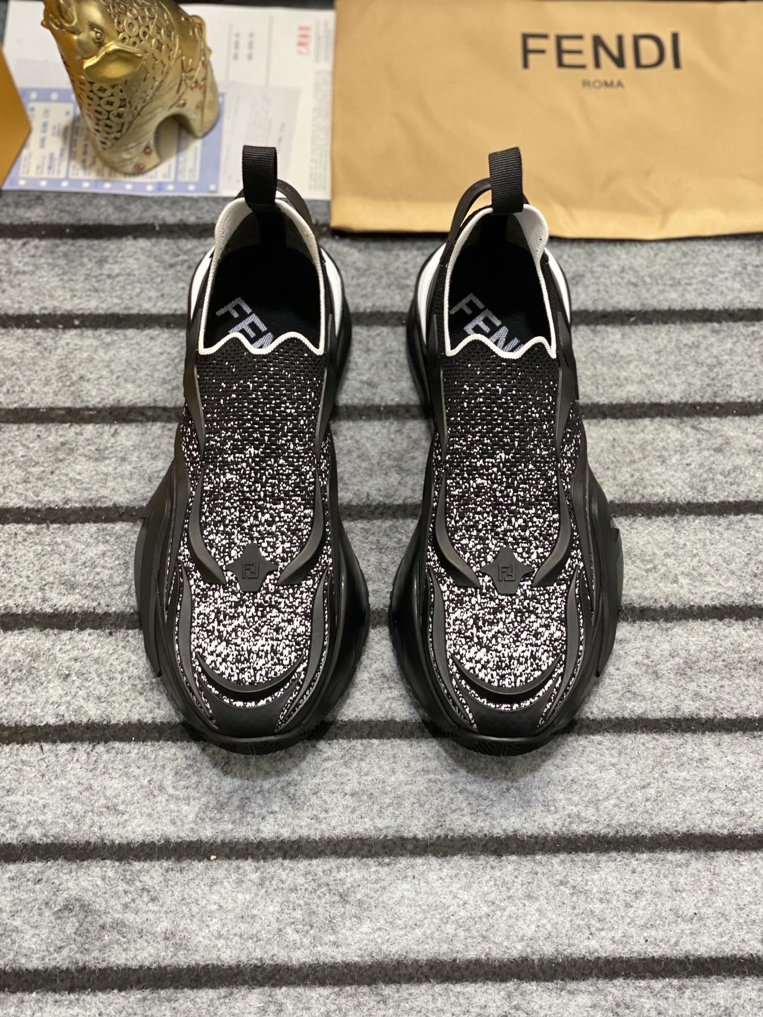 FendiSHOES