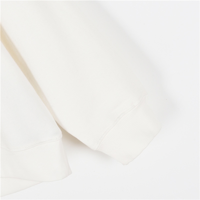 Hoodies & Sweatshirts