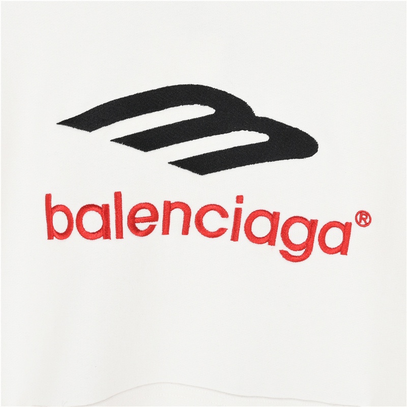 Hoodies & Sweatshirts